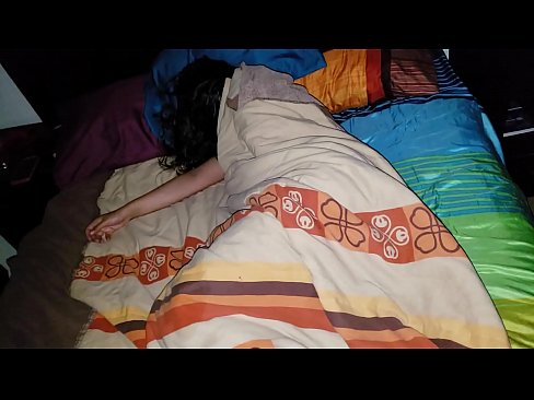❤️ Vicfilo kritikante sian junan duonpatrinon dum ŝi dormas. Malĉasuloj ĉe porno eo.chengchengsm4.top ❤